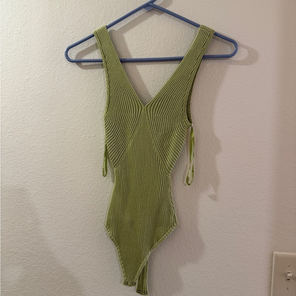 Abercrombie & Fitch green ribbed bodysuit.